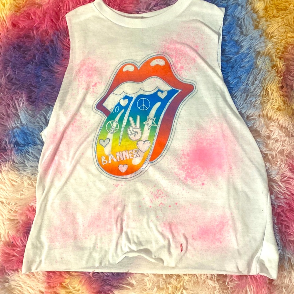Cute girls tank top size: medium